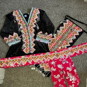 COPY - Brand new never worn Cog Ci Hmong outfit! Comes with all the items pictu…